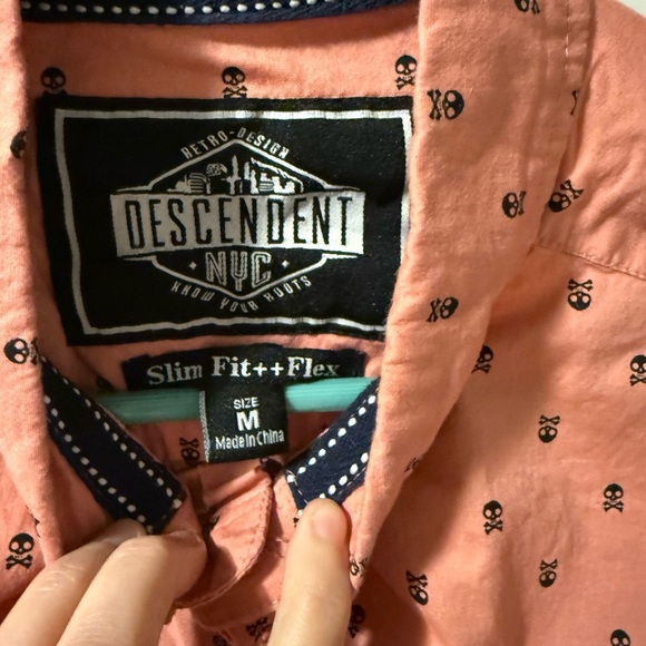 Men's Salmon Skull Patterned Shirt - Picture 3 of 4